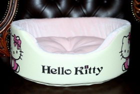 hello_kitty_bed.jpg&width=280&height=500